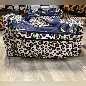 Xlarge Multi Co Leopard Dufflebag